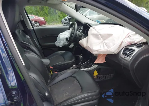 2018 Jeep Compass Latitude 4X4 из США, поврежденный, VIN 3C4NJDBB9JT239625